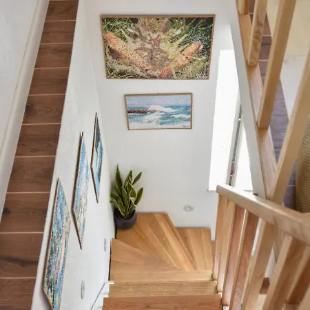 Suni Apartment Split
